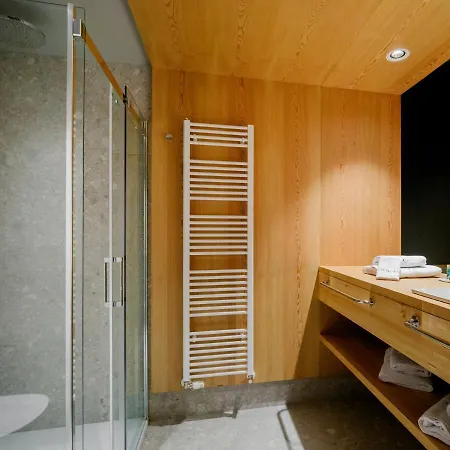 Osmolis Hotel 4*