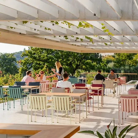Boutique Osmolis Hotel