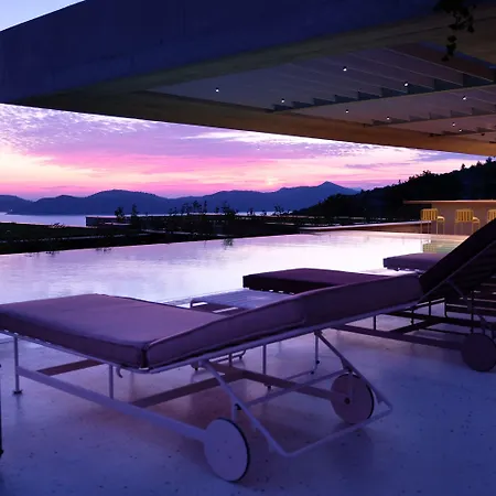 Boutique Osmolis Hotel 4*